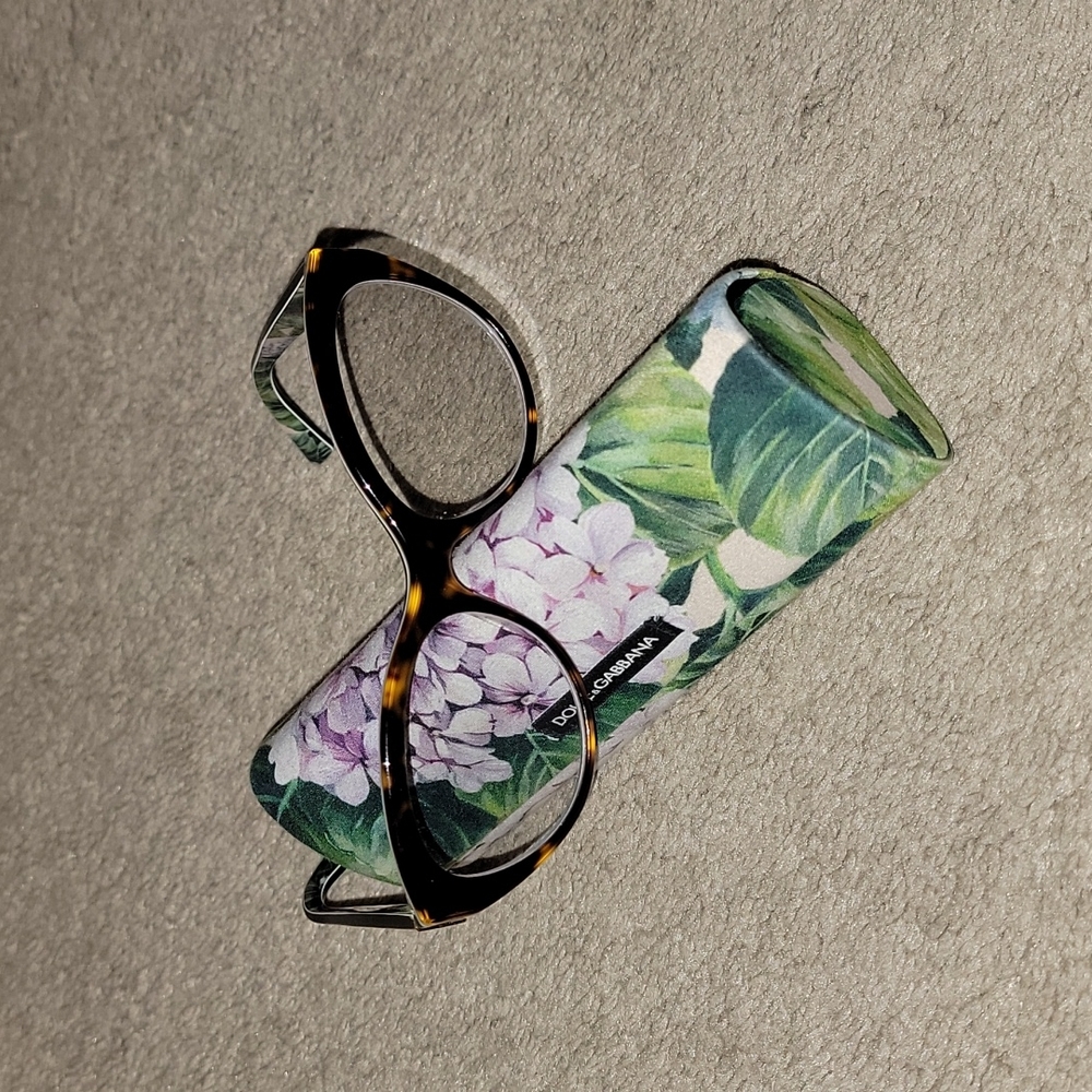 Prescription eyeglasses